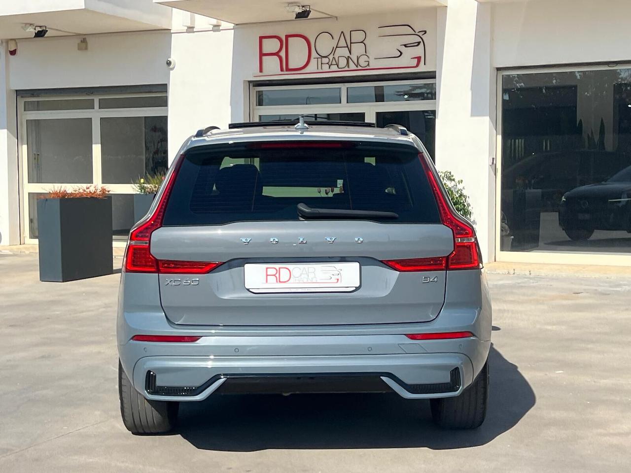 Volvo XC 60 Plus Dark