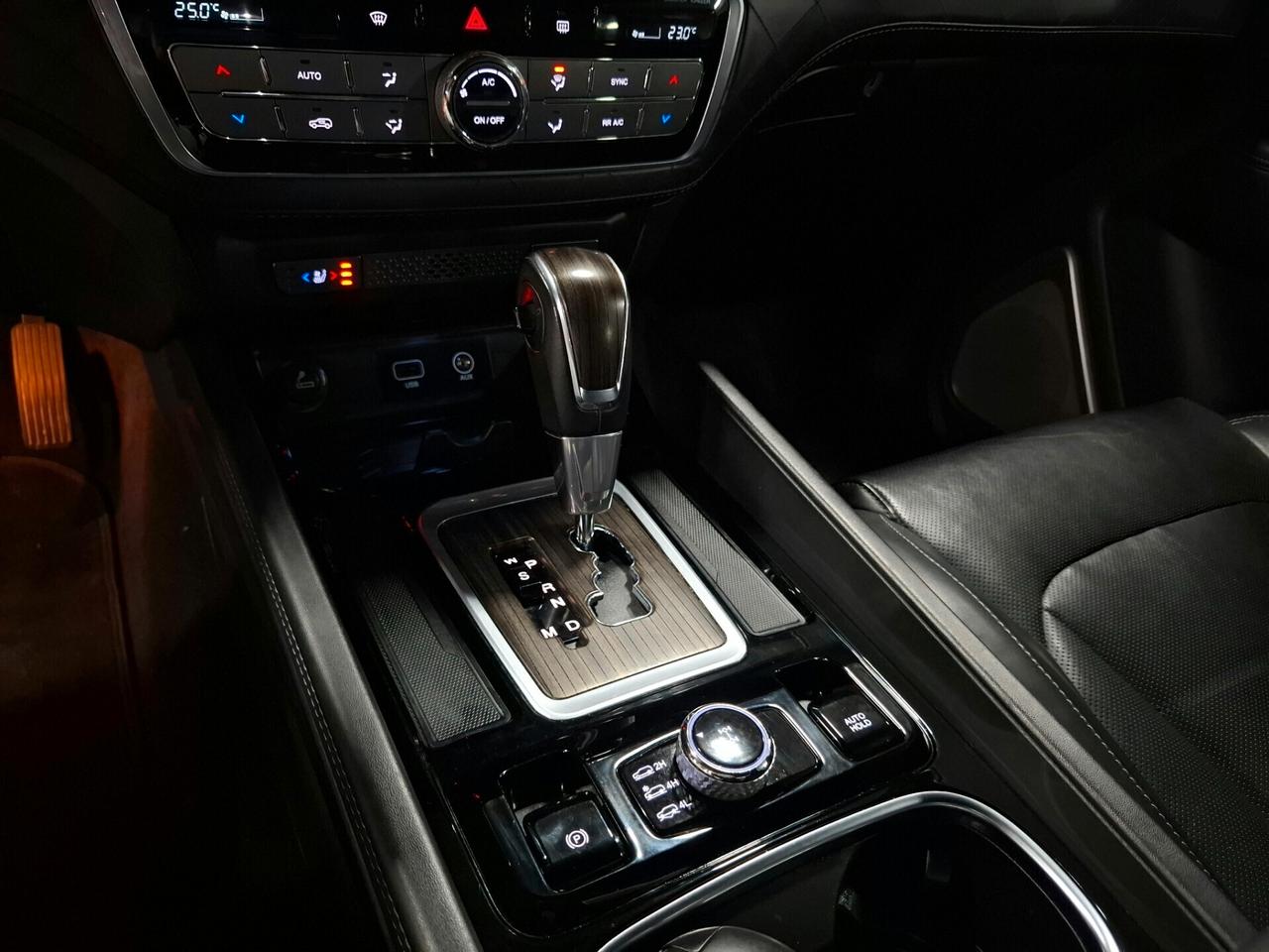 Ssangyong REXTON 2.2 4WD 7 posti