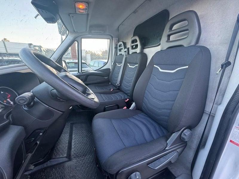 Iveco Daily Daily 35S16V 2.3 HPT PLM-TM Furgone GRAN VOLUME PREZZO + IVA