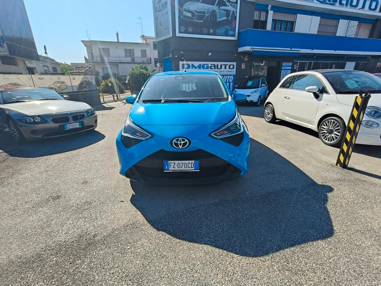 Toyota Aygo 1.0 VVT-i 72 CV 5 porte x-cool