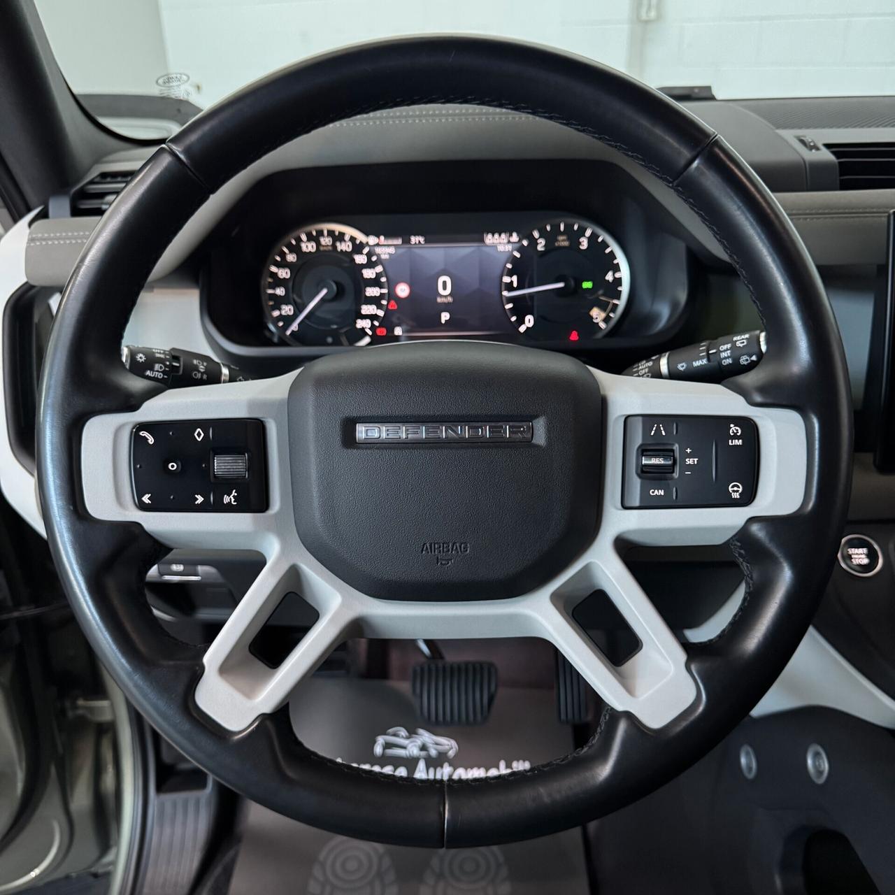 Land Rover Defender 110 SE MHEV awd 3.0cc 200cv Assetto regolabile Autocarro Certificata