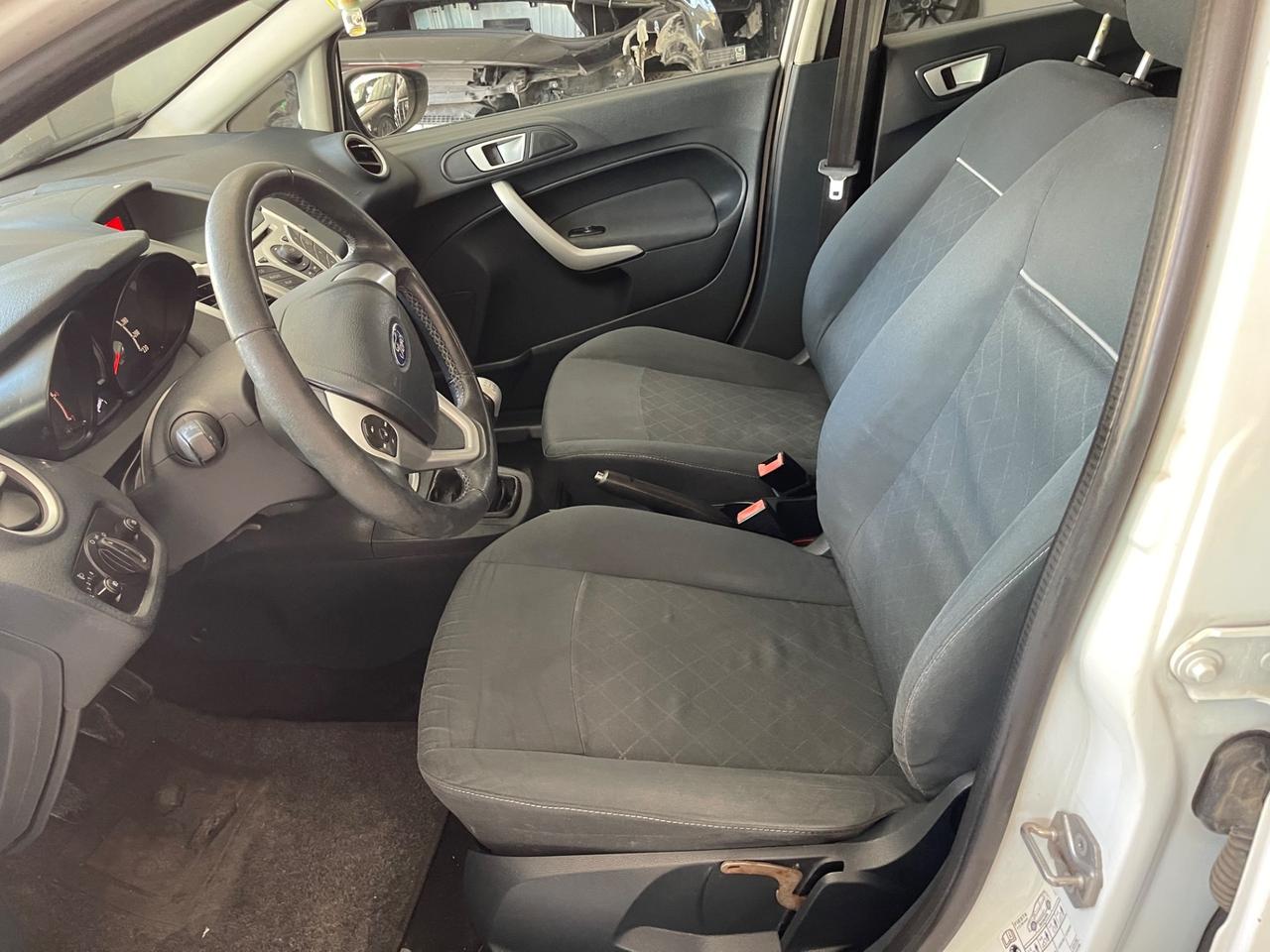 Ford Fiesta Ikon 1.4 5 porte Bz.- GPL