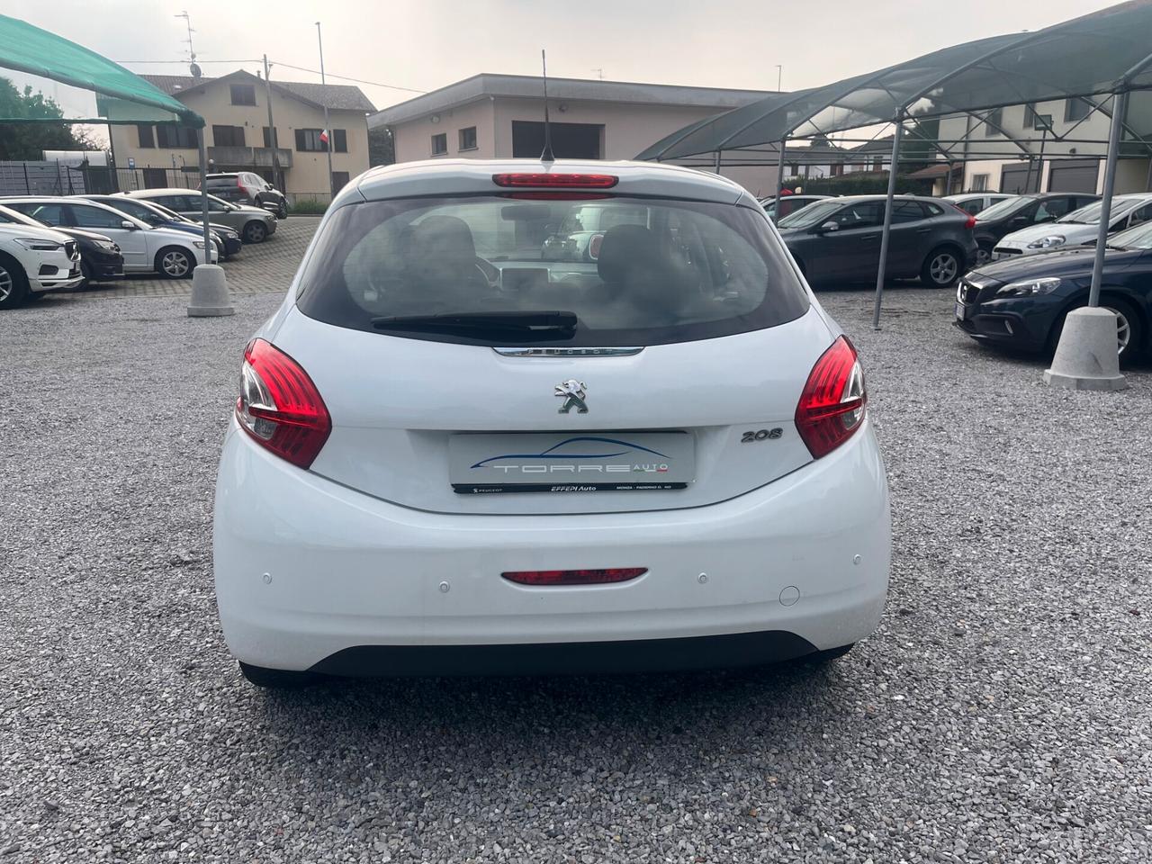 Peugeot 208 PureTech 82 5 porte Allure NEOPATENTATI