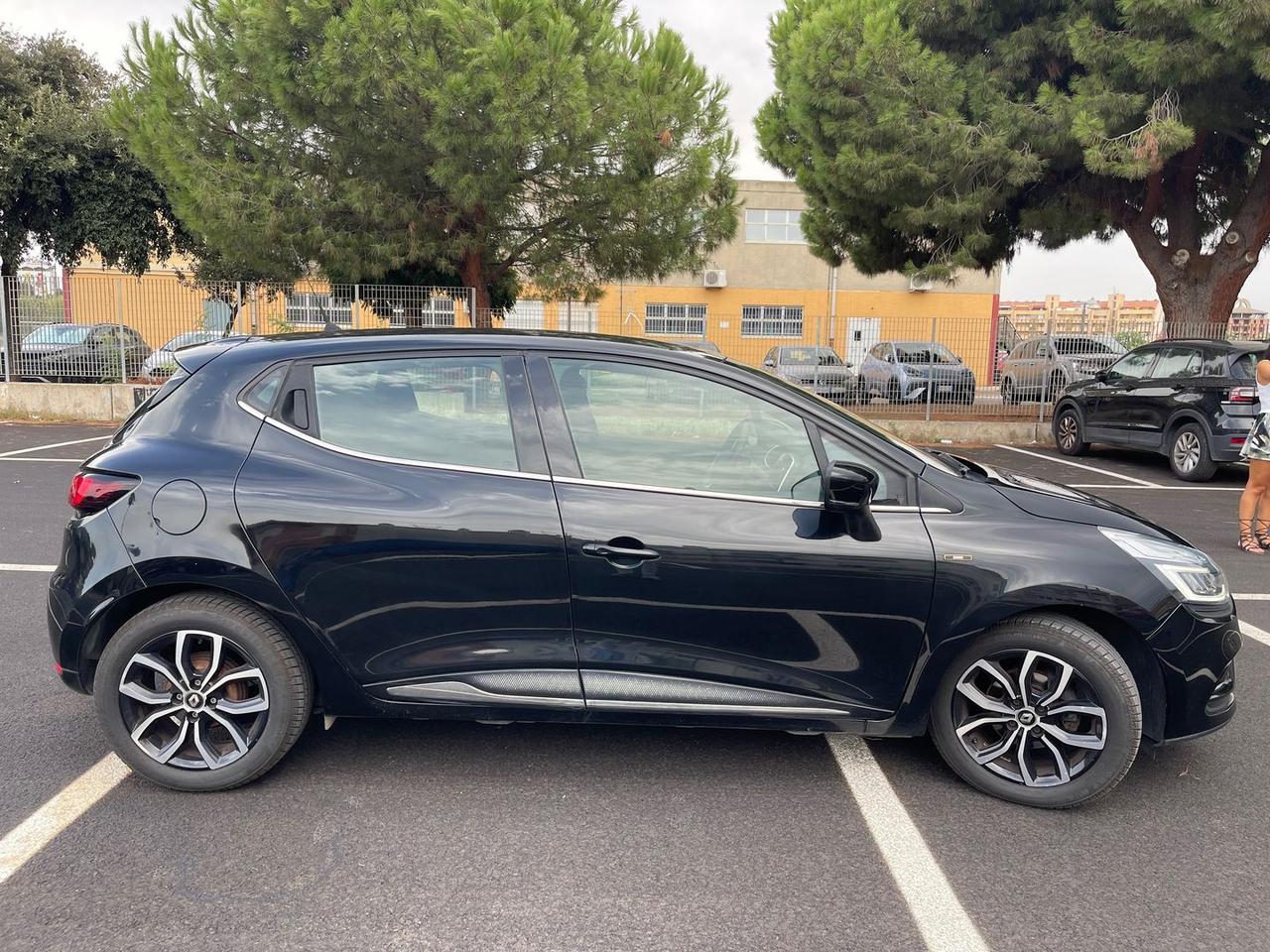 Renault Clio Moschino Zen 0.9 TCe 90 LPG #12174