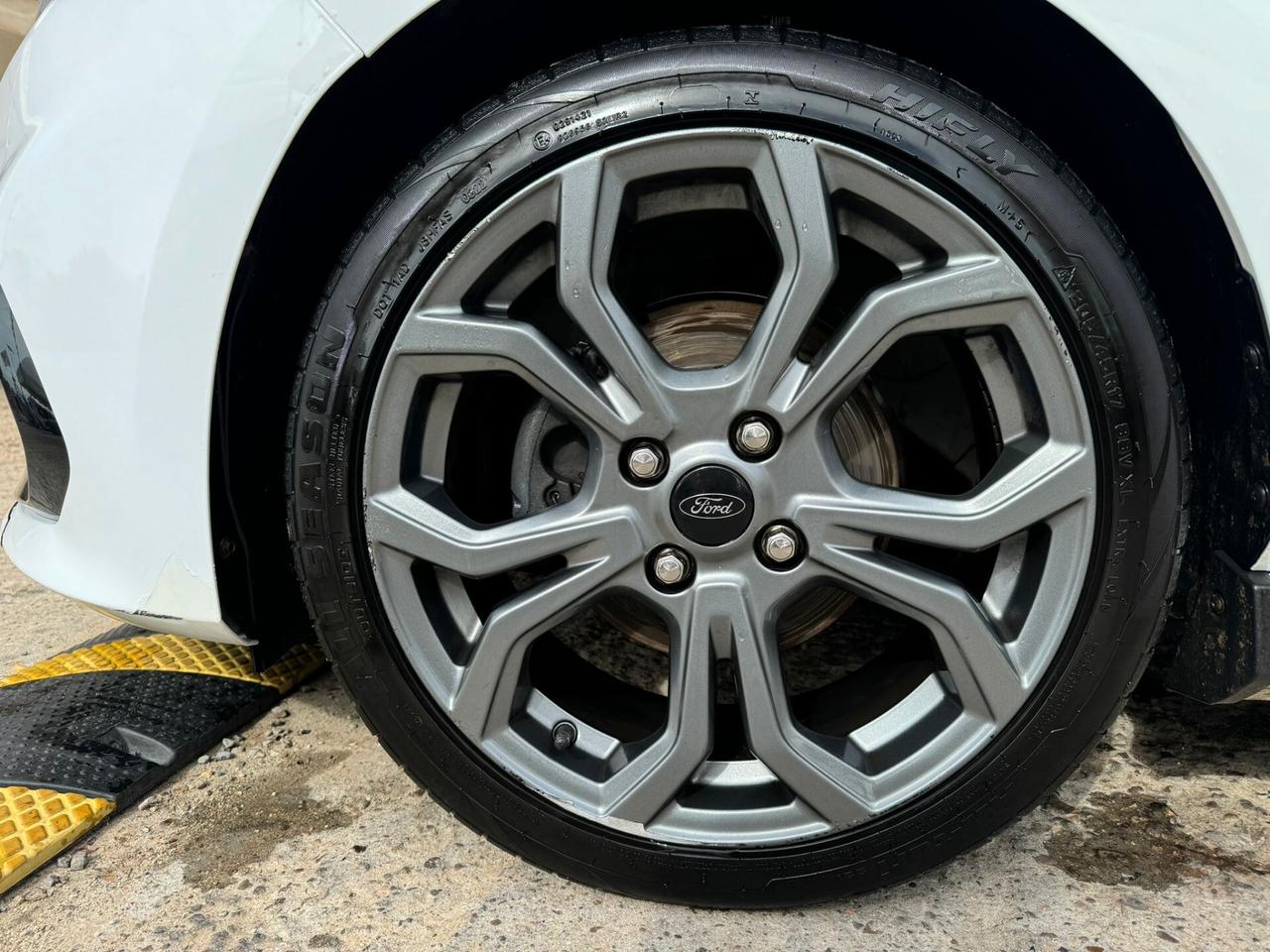 Ford Fiesta 1.5 TDCi ST-Line DISTRIBUZIONE