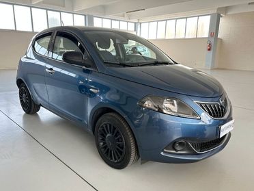 Lancia Ypsilon 1.0 FireFly 5 porte S&S Hybrid Ecochic Silver