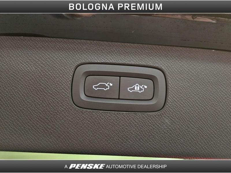Volvo XC90 XC90 B5 AWD automatico 7 posti Plus Bright