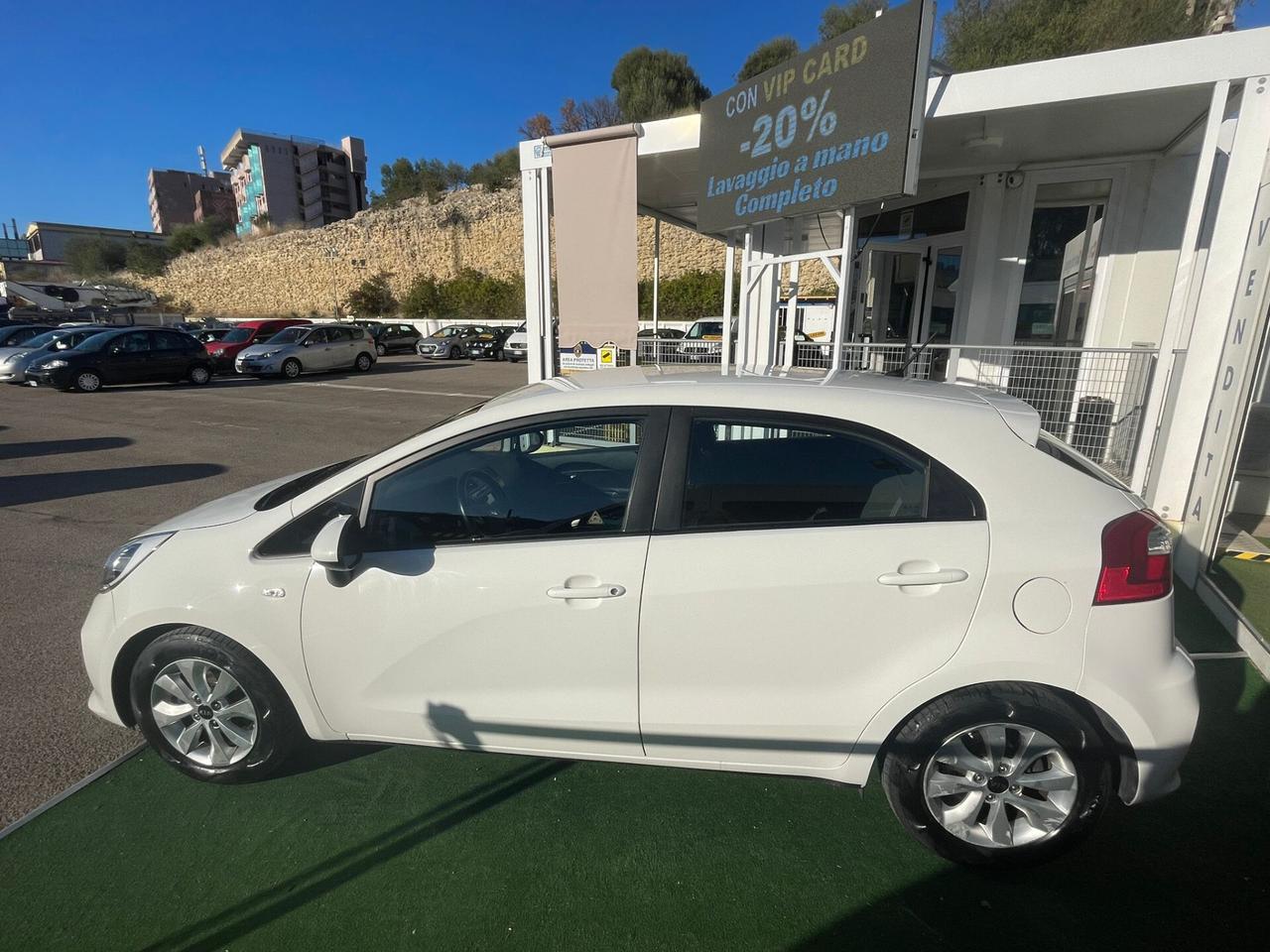 Kia Rio 1.2 CVVT 5p. Cool