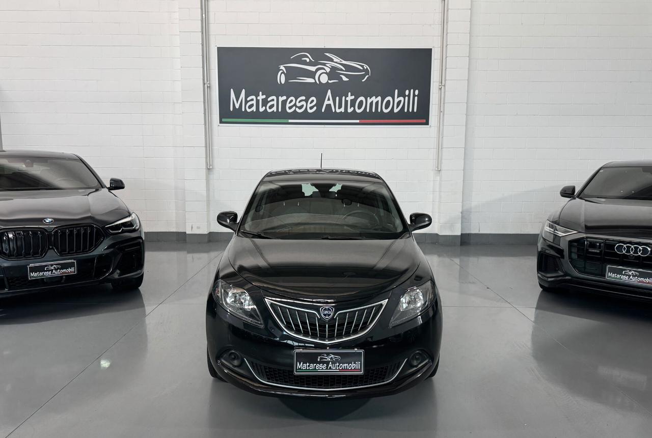 Lancia Ypsilon Hybrid 5p 1.0cc 70cv Bluetooth+Clima OK Neopatentati