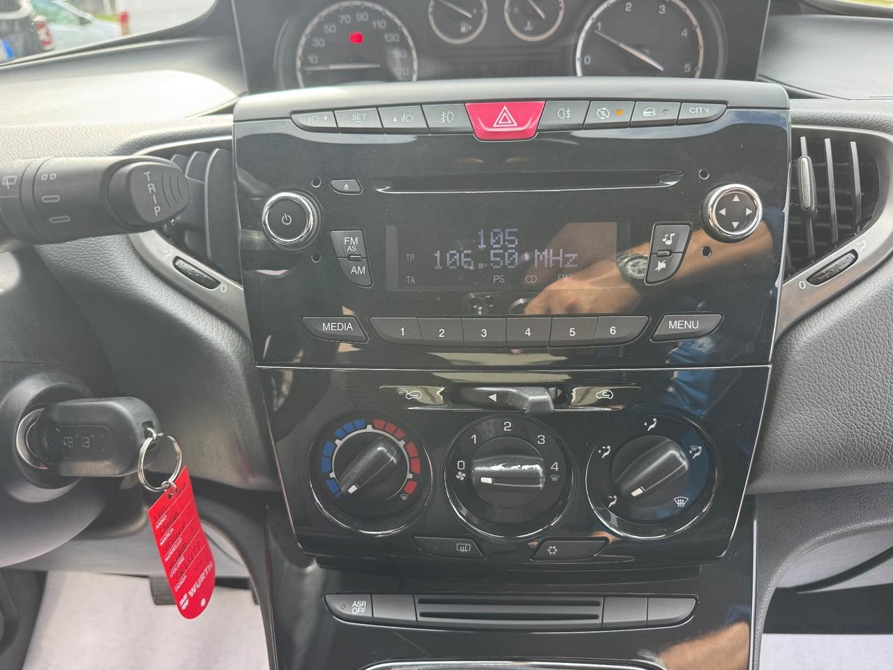 Lancia Ypsilon 1.3 MJT 16V 95 CV ECCELLENTI CONDIZIONI