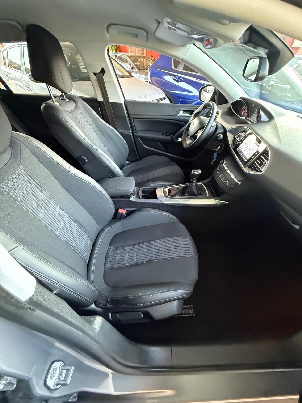 308 1.2 benzina 130- Allure-Iva esp-unipro-rate-garanzia-