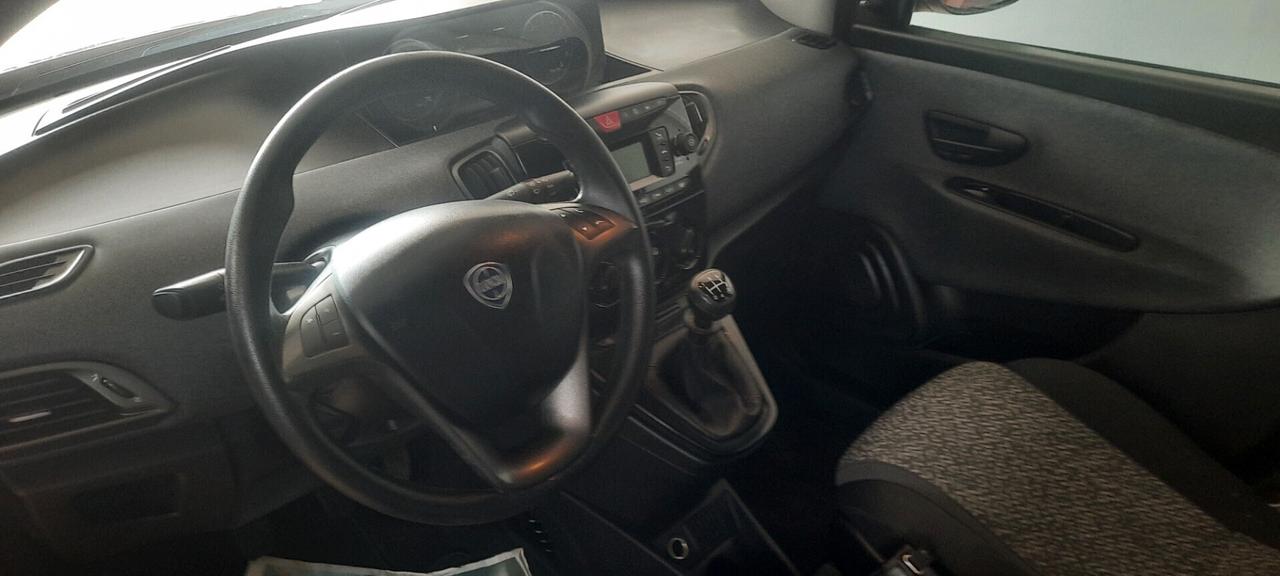 Lancia Ypsilon 1.2 69 CV 5 porte S&S Gold anno 2019
