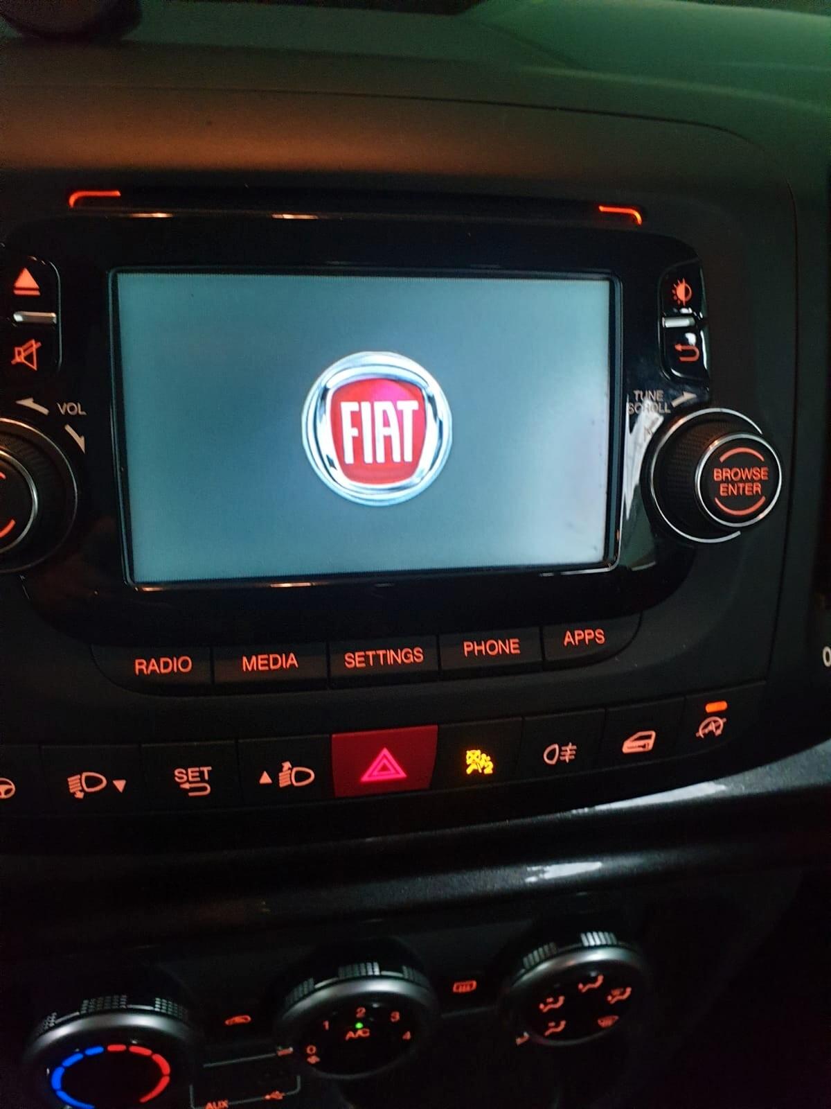 Fiat 500L Living 1.3 MTJ 7 POSTI OK NEOPATENTATI NO BLOCCHI!!!