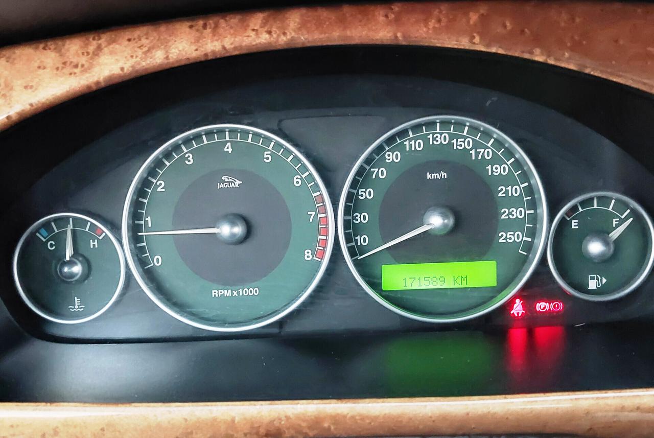 JAGUAR X-TYPE 2.5 4X4 GPL 08/2001