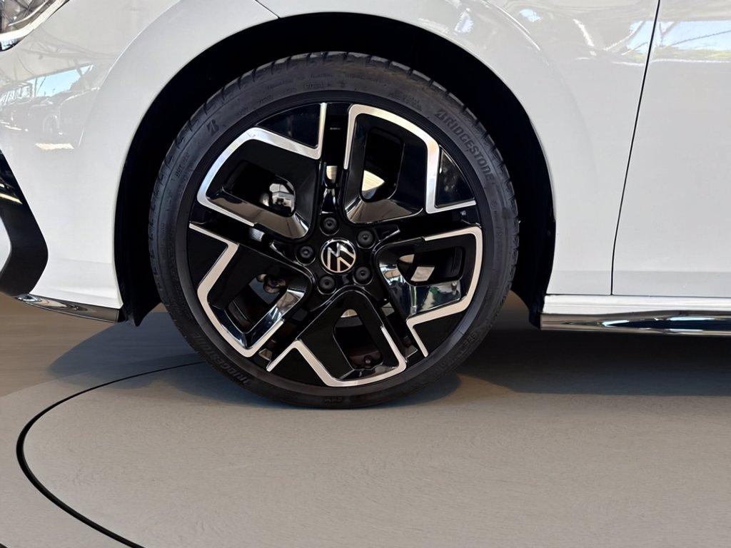 VOLKSWAGEN Golf 1.5 etsi r-line 150cv dsg del 2024