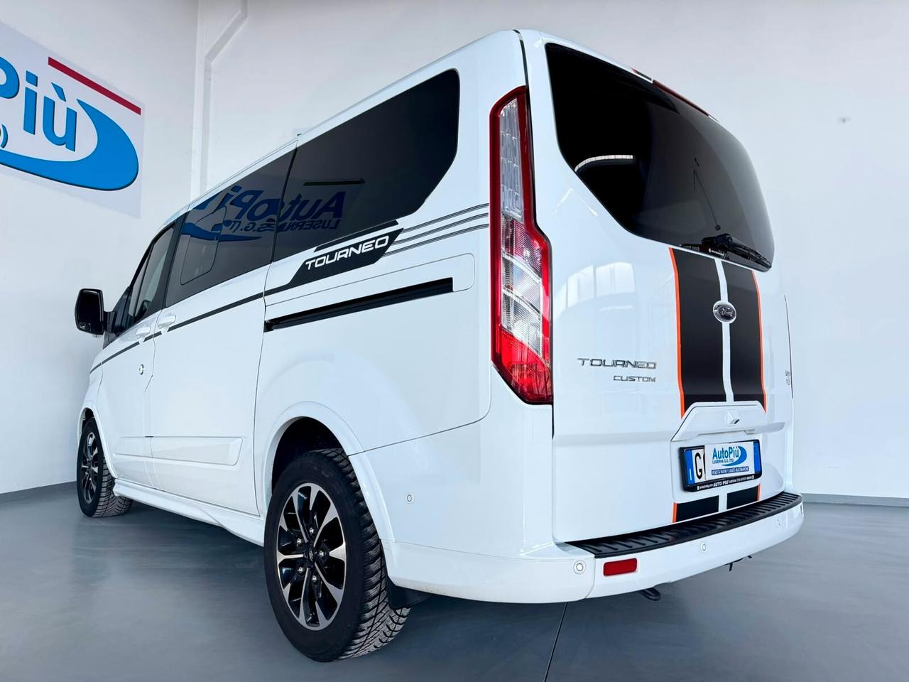 Ford Tourneo Custom 320 2.0 TDCi 185CV aut. PC Sport