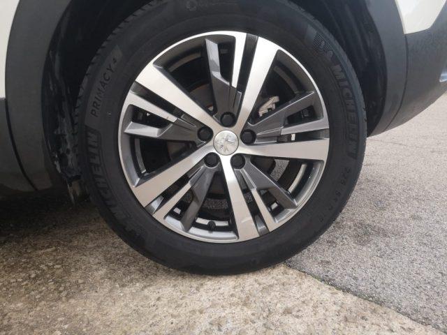 PEUGEOT 3008 BlueHDi 130 S&S Allure