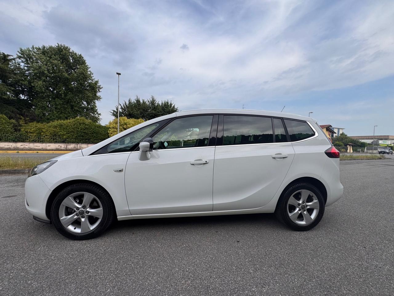 Opel Zafira Opel Zafira,1.6 benzina Metano, anno 2013