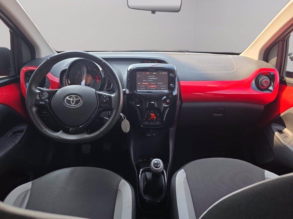 TOYOTA Aygo 5p 1.0 x-play del 2015