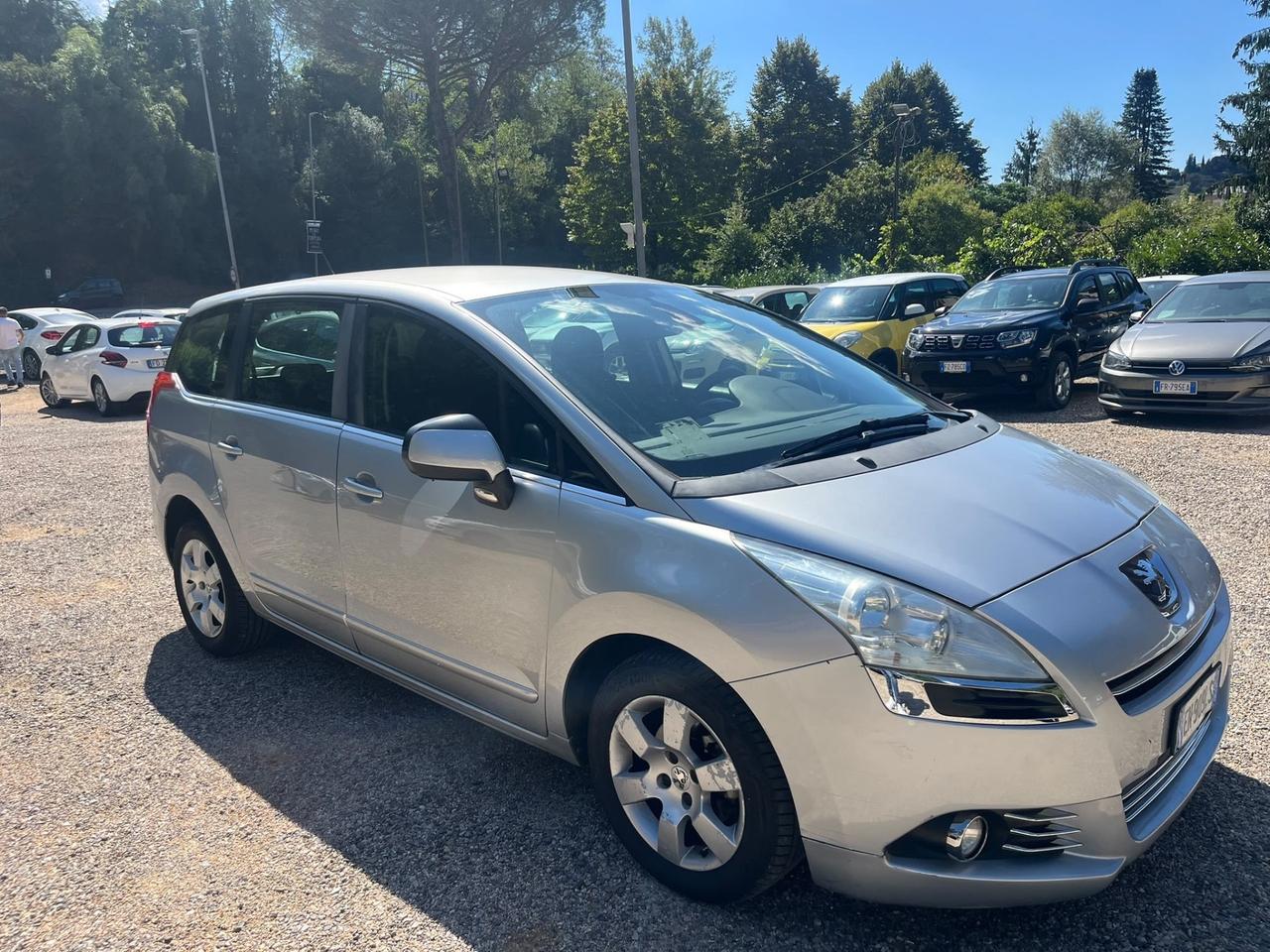Peugeot 5008 1.6 HDi 115CV - 7 POSTI