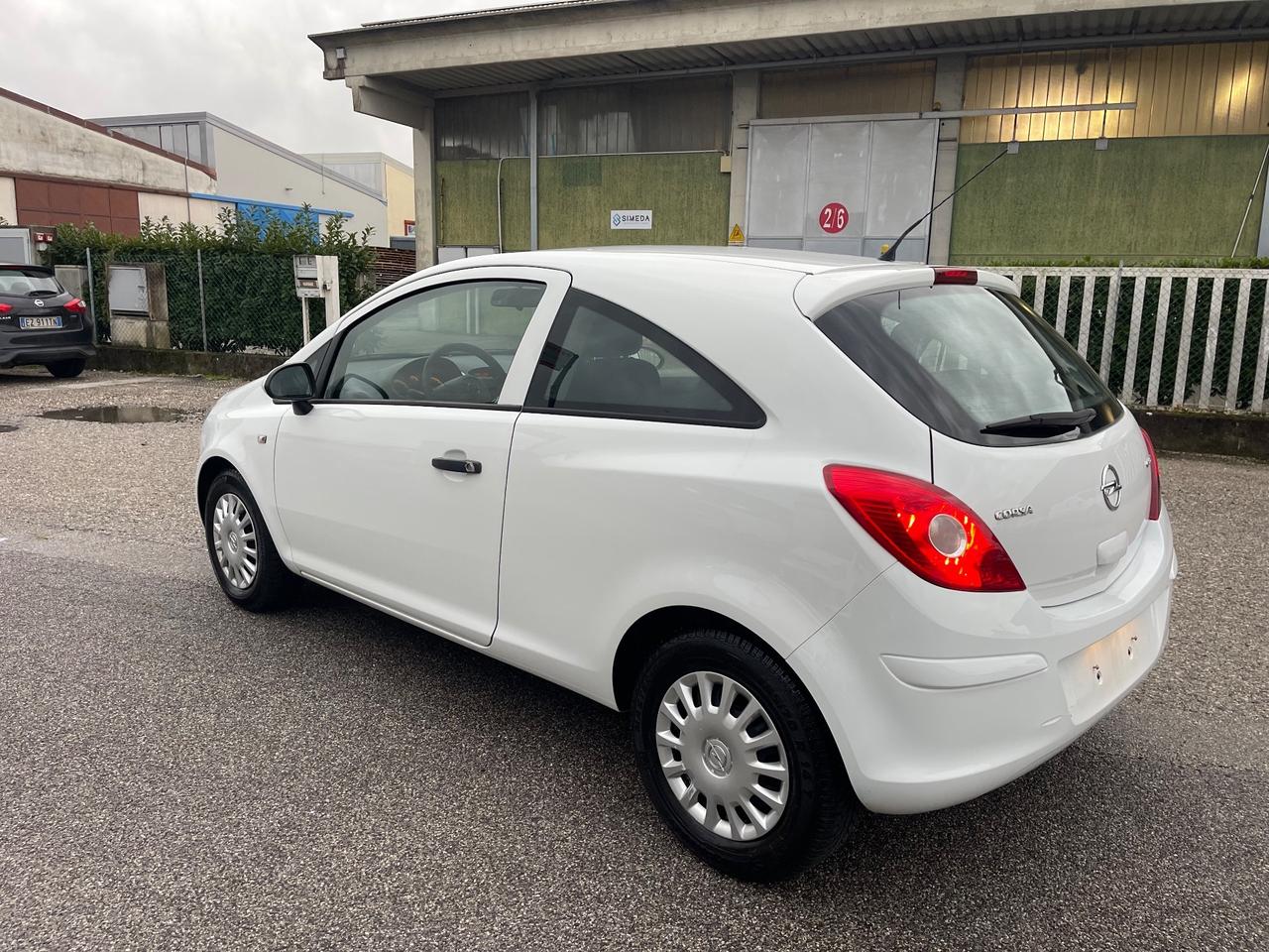 Opel Corsa 1.2 3 porte Elective