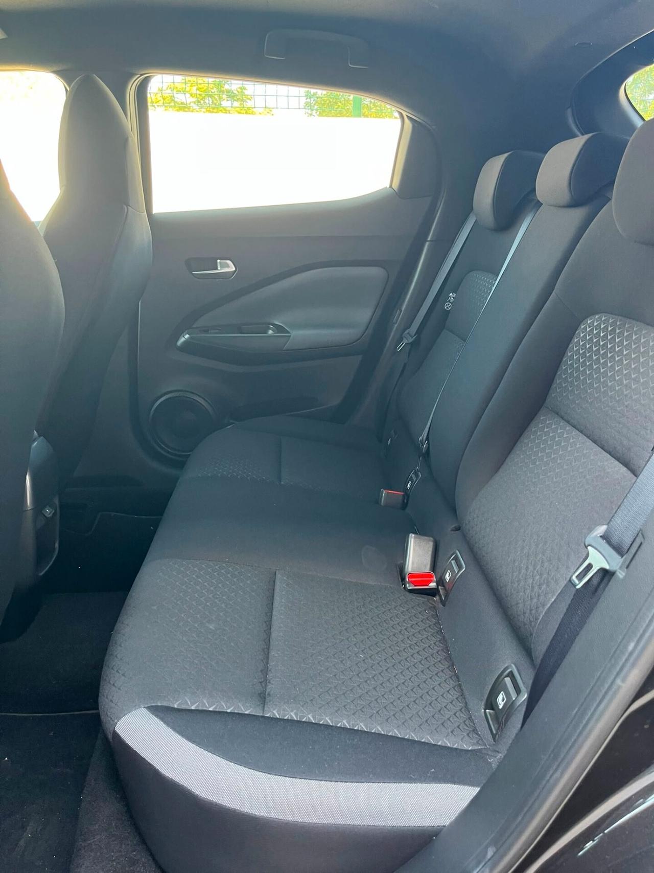 Nissan Juke 1.0 DIG-T 114 CV DCT N-Connecta