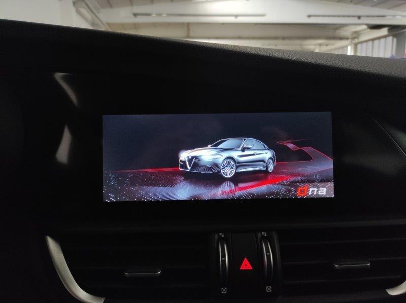 ALFA ROMEO Giulia (2016) - Giulia 2.0 Turbo 280 CV AT8 AWD Q4 Ti