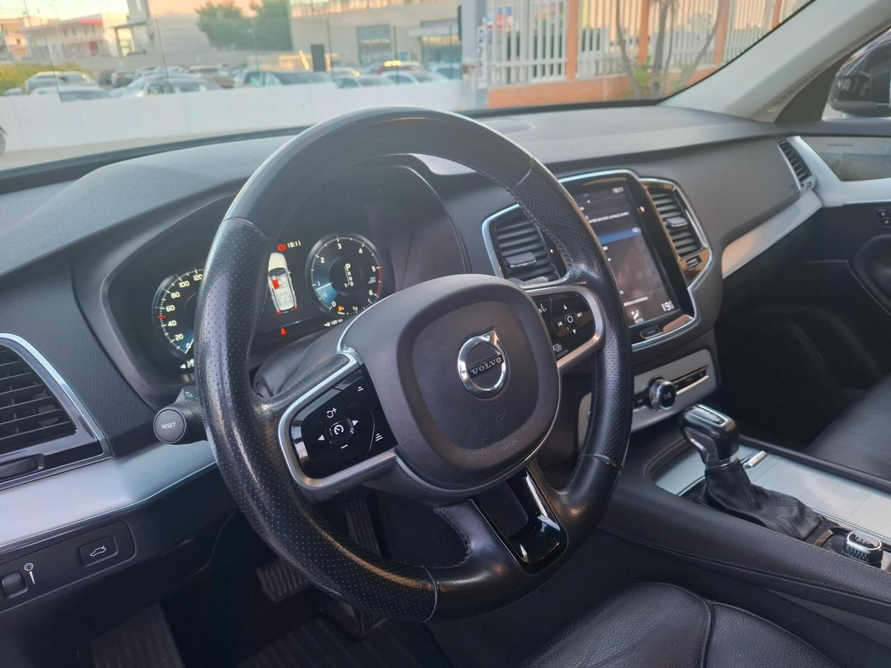 Volvo XC 90 XC90 D5 AWD Geartronic 7 posti Momentum