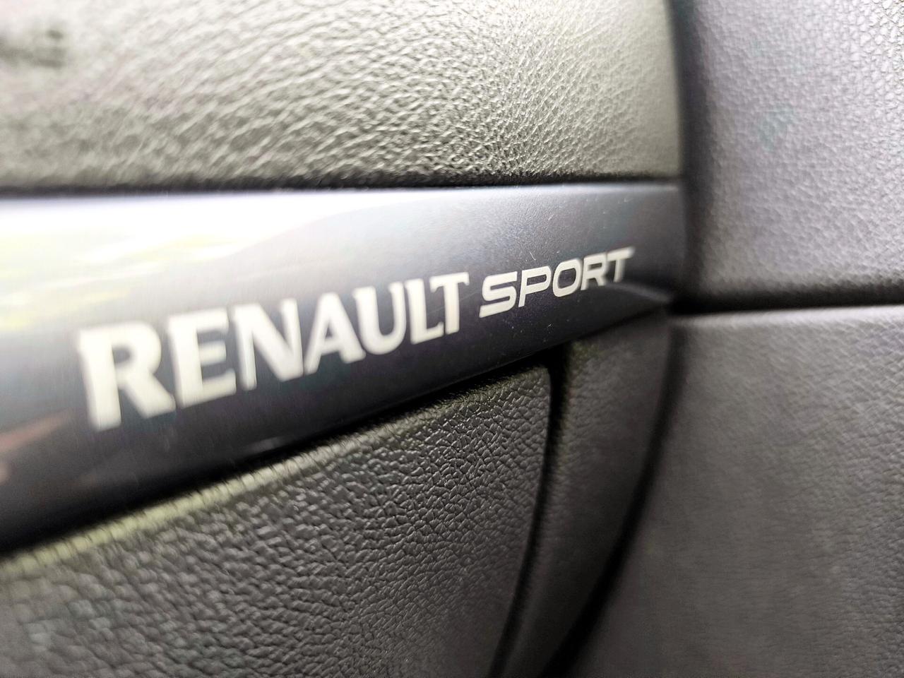 Renault Clio 2.0 16V 203CV RS CUP