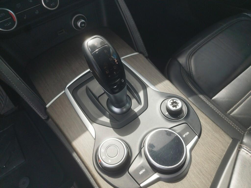 Alfa Romeo Stelvio 2.2 Turbodiesel 210 CV AT8 Q4 Super