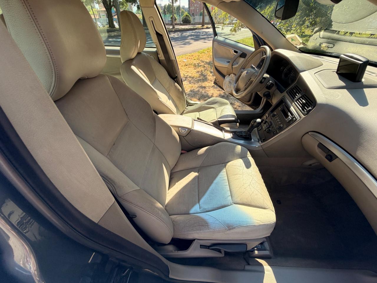 Volvo V70 2.4 D5 20V cat AWD Summum *AUTOMATICA*