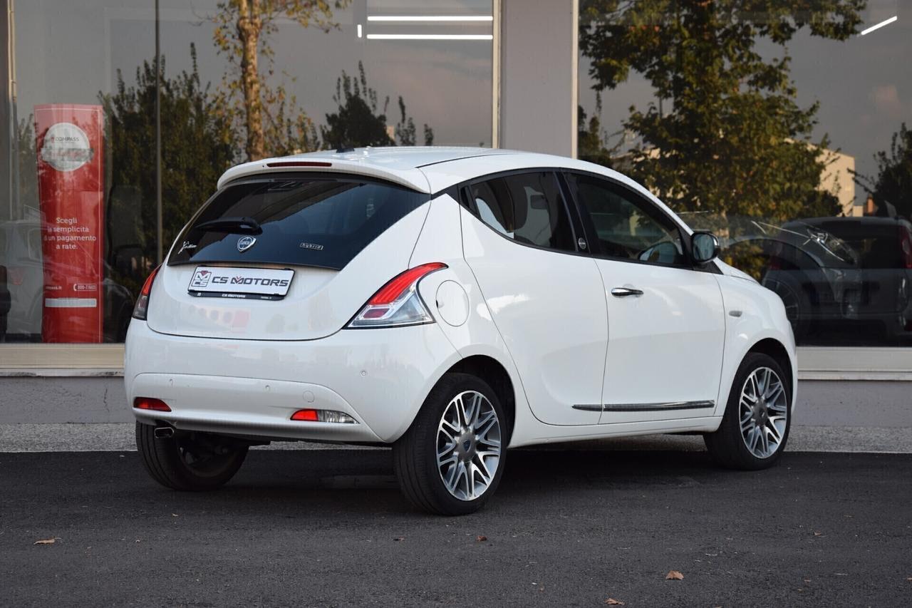 LANCIA YPSILON Hybrid GOLD cerchi x 16