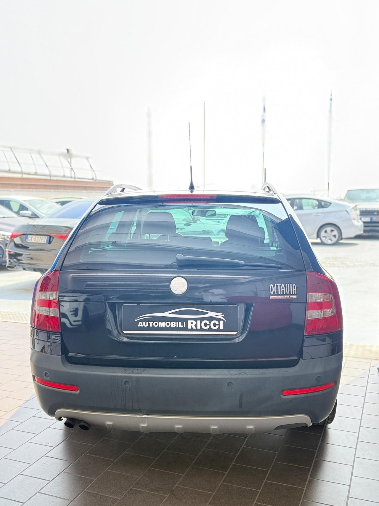 Skoda Octavia 2.0 TDI F.AP. 4x4 Wagon Scout 140CV