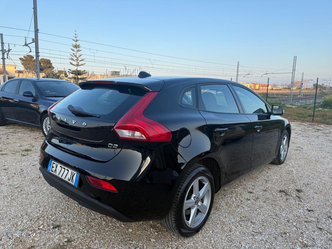 Volvo V40 D2 1.6 DIESEL 15.000 Km Motore Nuovo