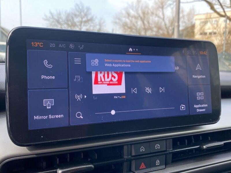 Jeep Avenger e-Hybrid 1.2 MHEV e-Hybrid Turbo Summit