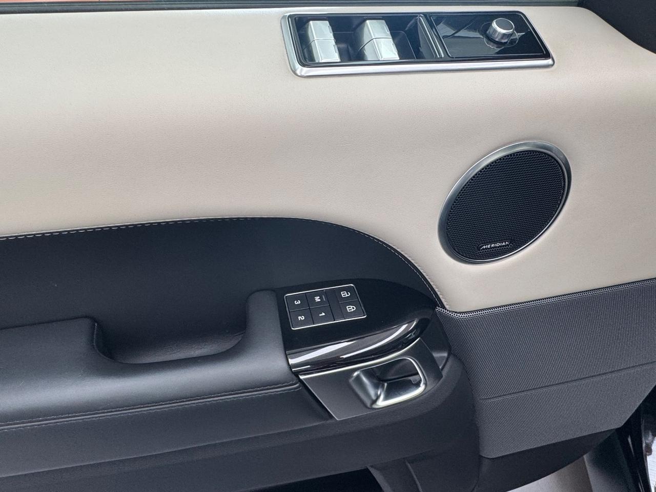 Land Rover Range Sport 3.0D l6 249 CV HSE Dynamic Stealth