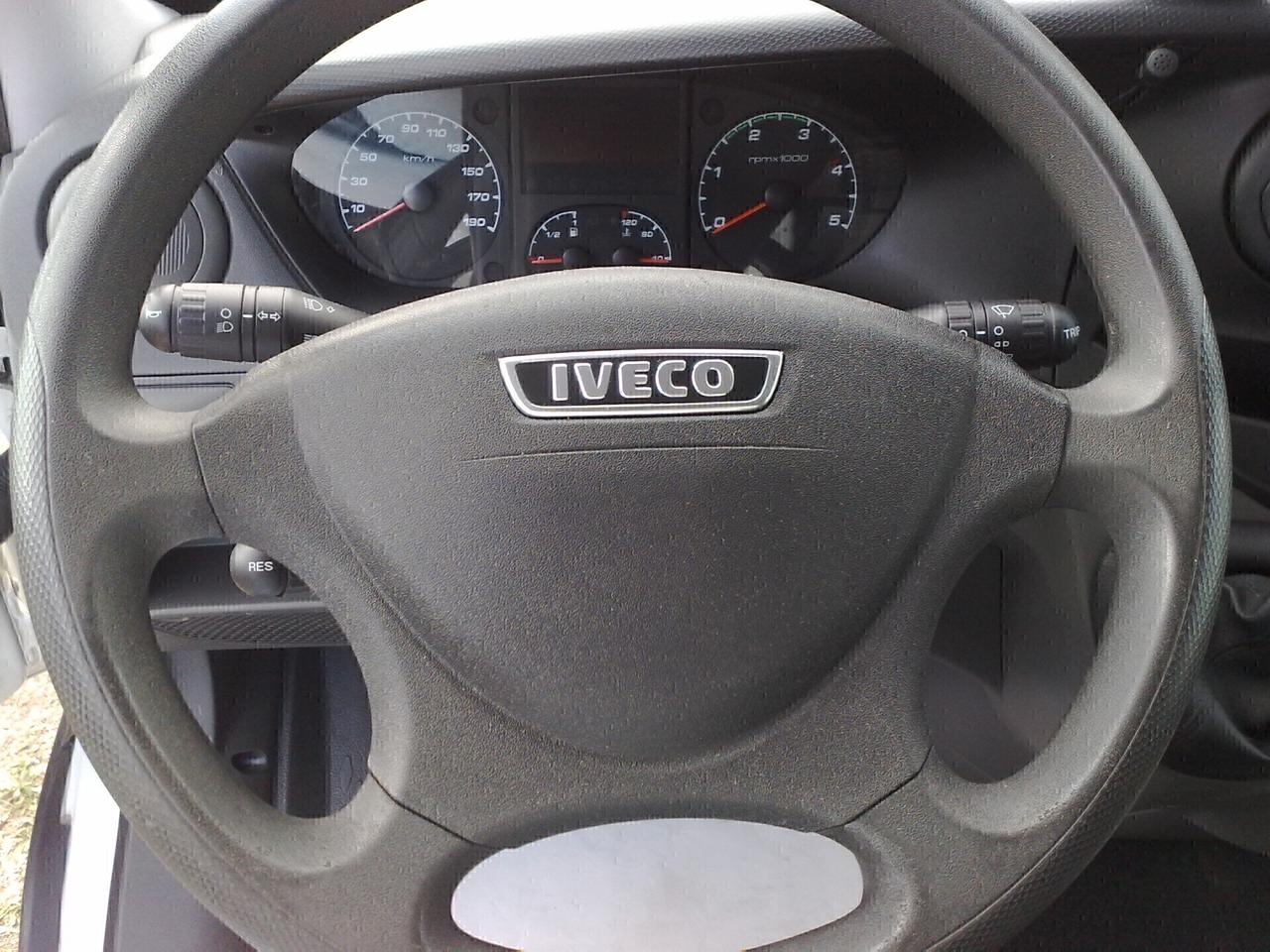 Iveco Daily 35s17 3000cc 170cv Automatico - 2014