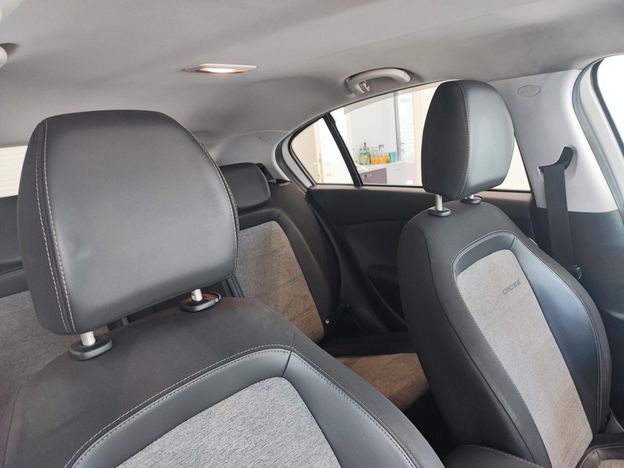 Fiat Tipo 1.3 Mjt S&S 5 porte CROSS