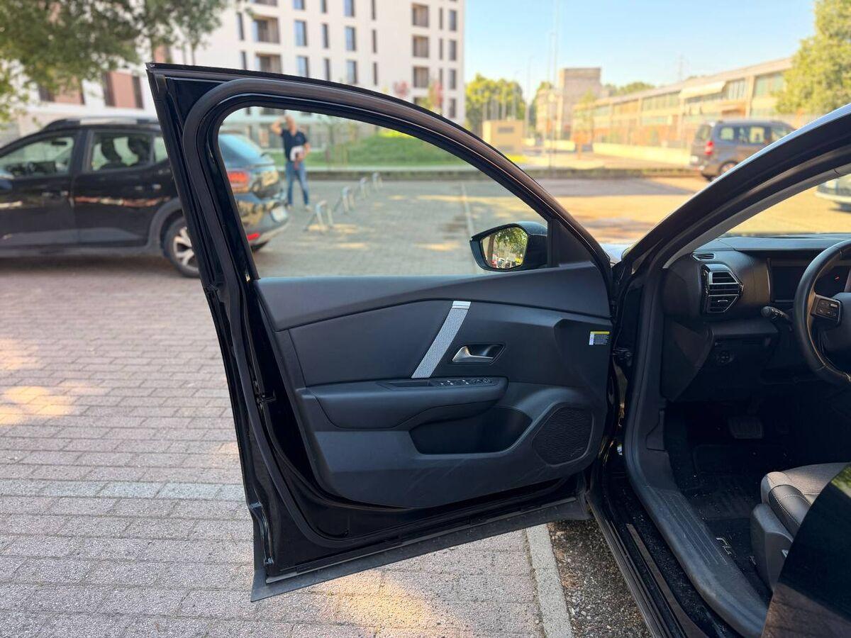 Citroen C4 1.2 puretech Max s&s 130cv eat8