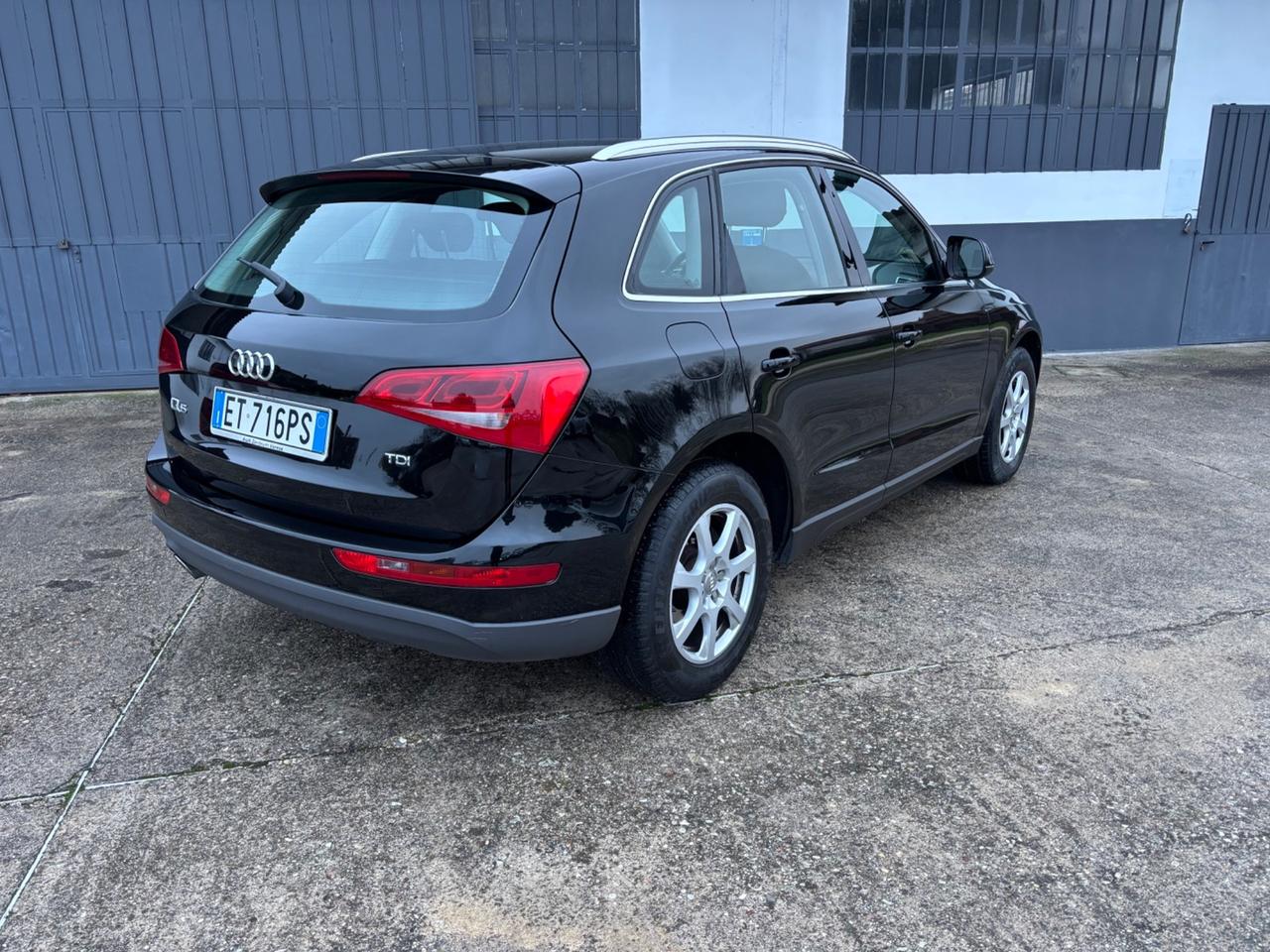 Audi Q5 2.0 TDI 150 CV. Garanzia 12 mesi