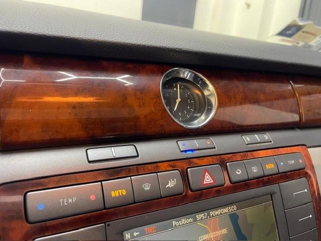 Volkswagen Phaeton 3.0/240 V6 TDI DPF 4mot. tip. 4 posti