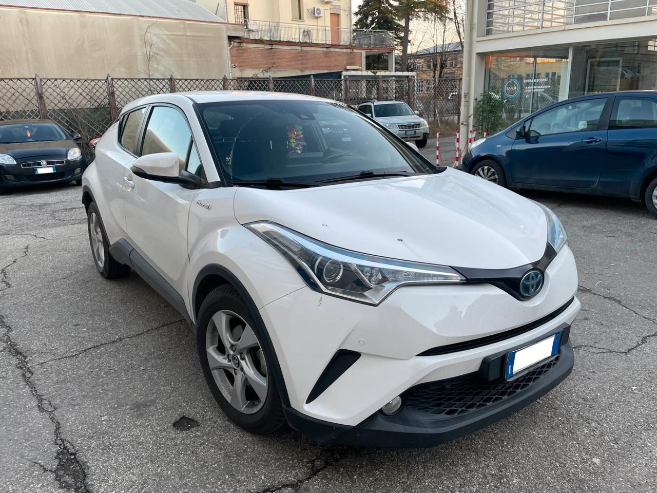 Toyota C-HR 1.8 Hybrid E-CVT Style