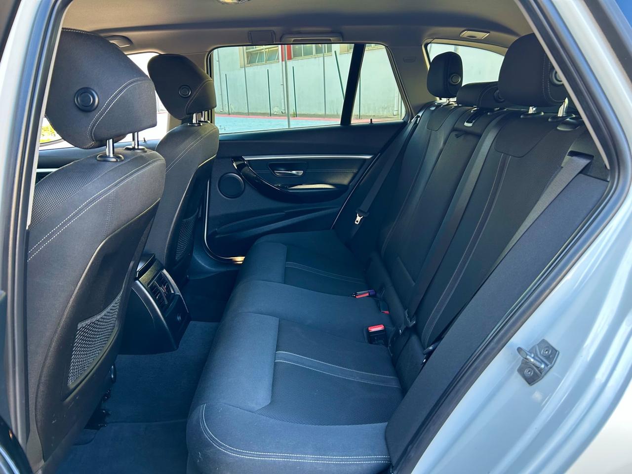 Bmw 318 d Sport line 150cv