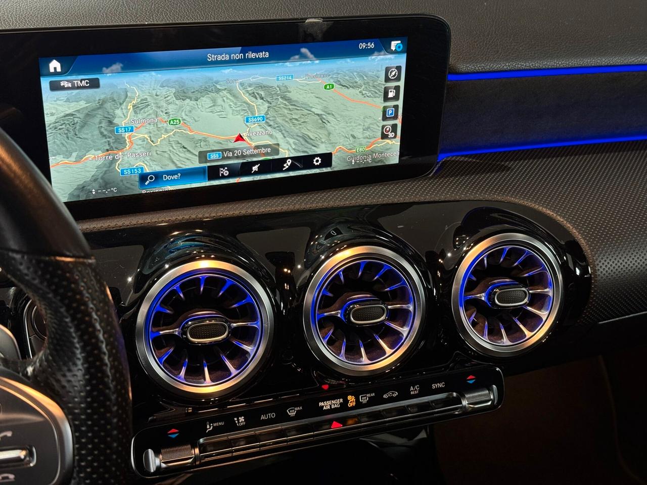 Mercedes-benz A 200d Premium AMG Night Edition MAGNO