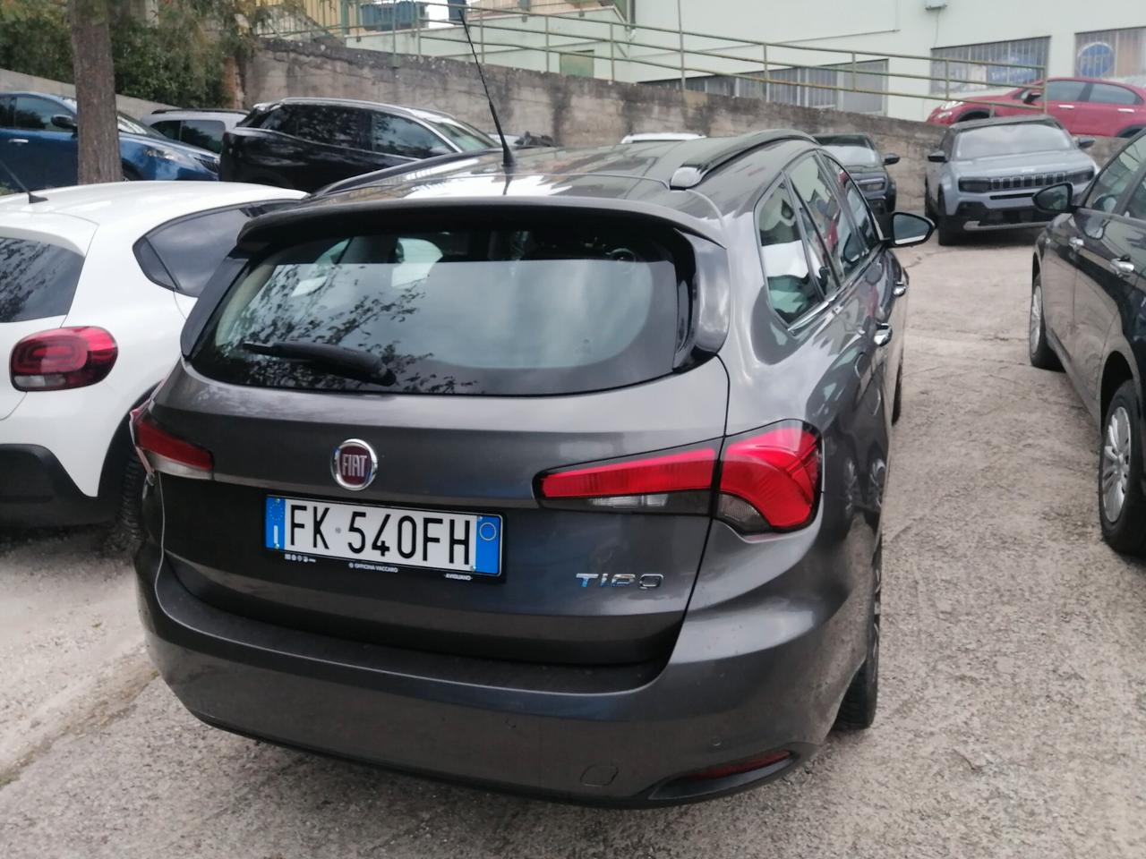Fiat Tipo 1.6 Mjt SW LOUNGE VENDUTA