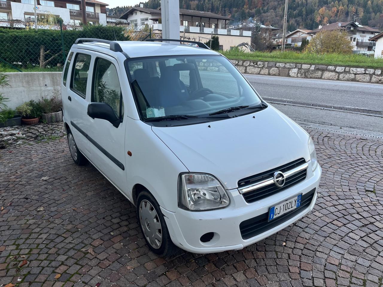 Opel Agila 1.0 12V Club