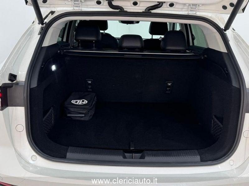 MG EHS Plug-in Hybrid Luxury