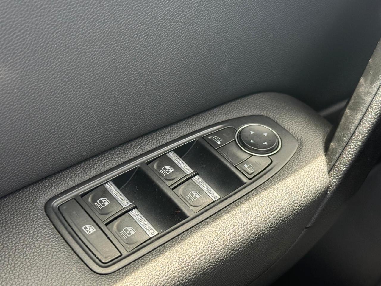RENAULT CAPTUR RIVE GAUCHE 1.6 HYBRID 145CV CAMBIO AUTOMATICO