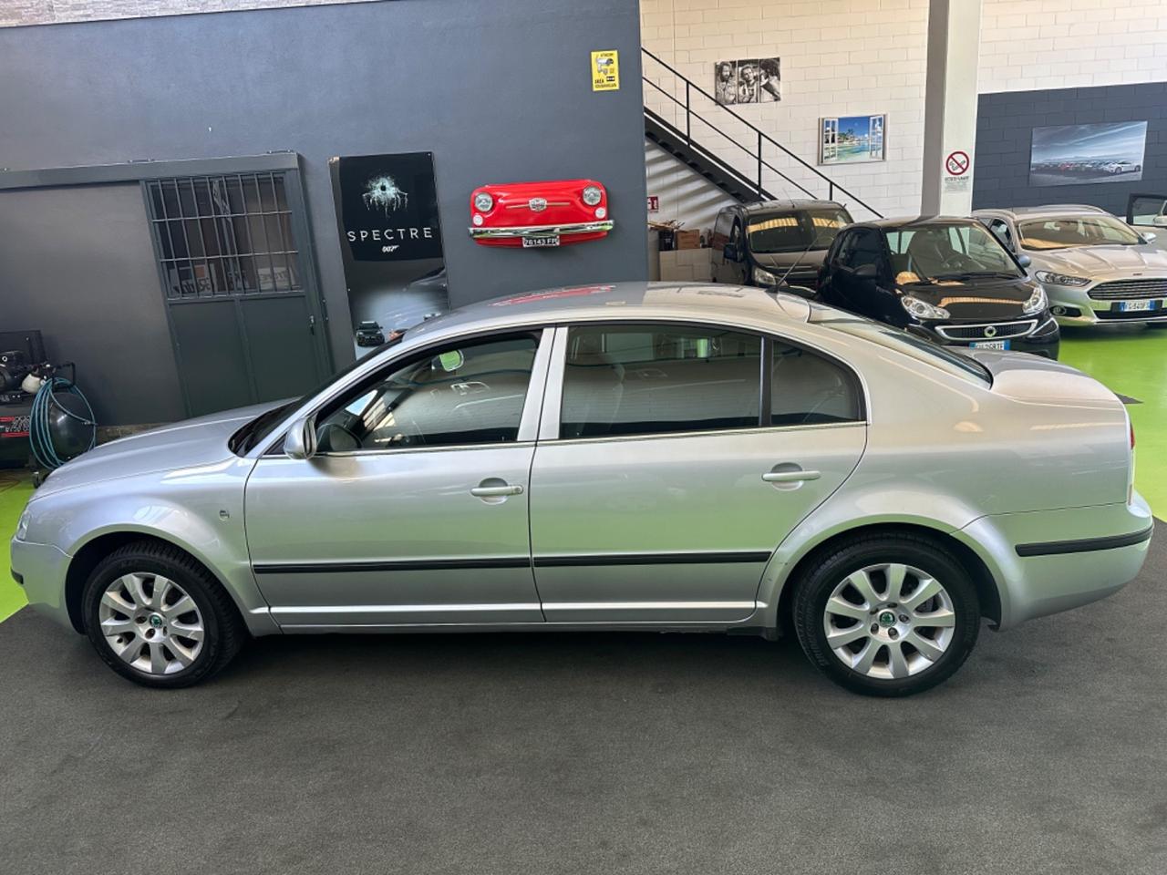 Skoda Superb 1.8 T 20V 150cv tip. Comfort - AUTOMATICA-