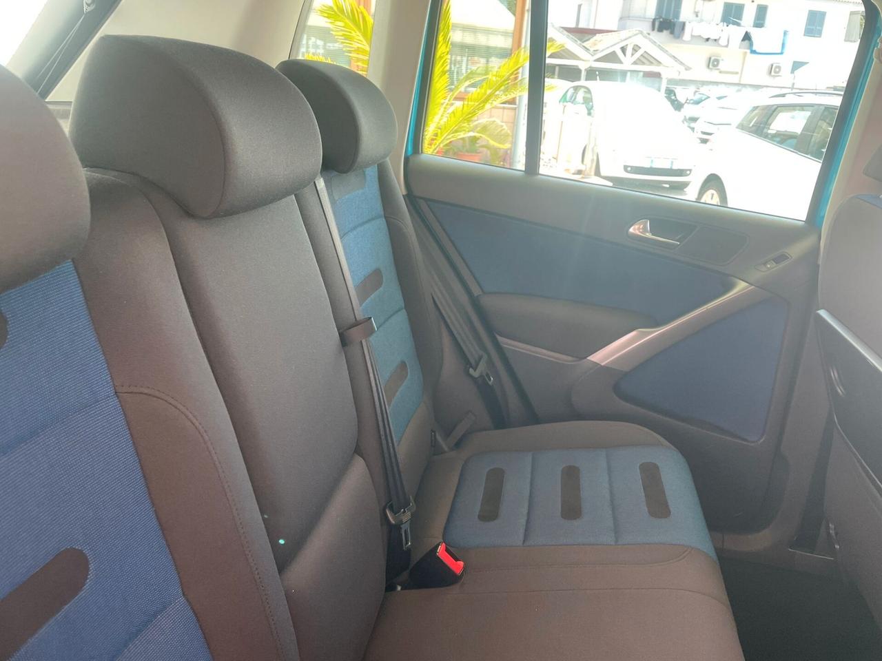 Volkswagen Tiguan 2.0 16V TDI DPF Sport & Style (18°)